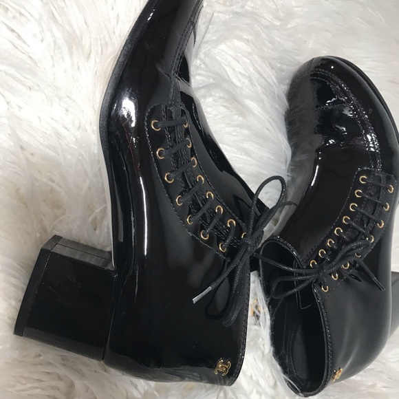 Authentic Chanel Interlocking CC Logo Lace-Up Bootie - Picture 8 of 9